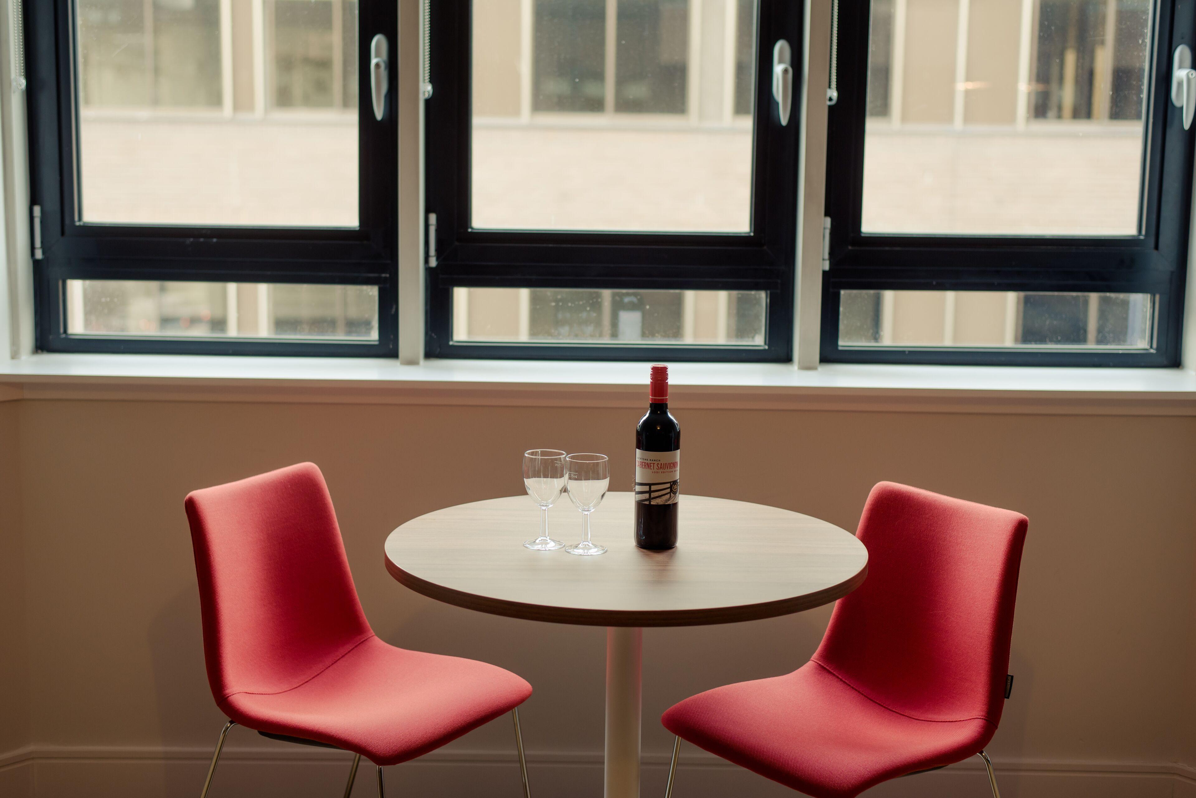 Premier Suites Plus Glasgow Bath Street — Photos 1